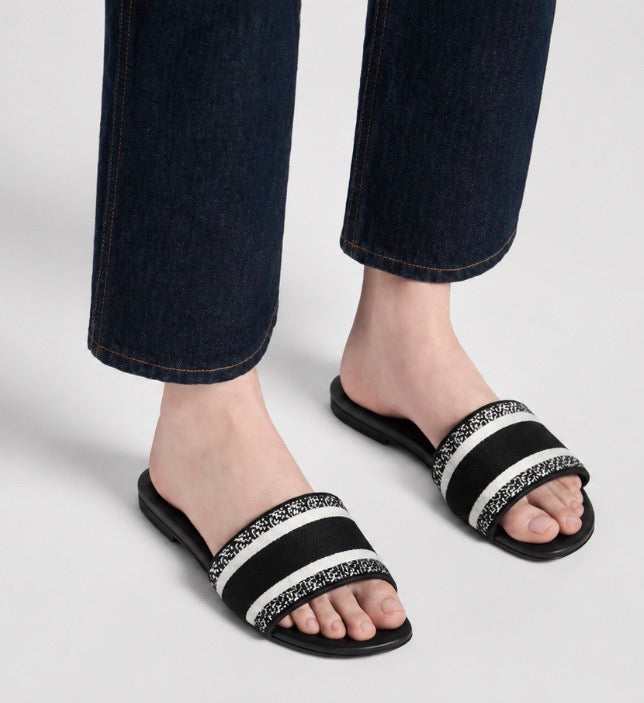 Zelara Dway Slides
